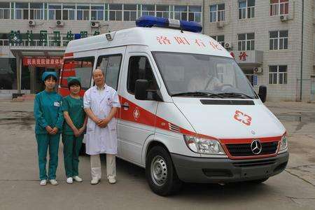 車禍期間，救護車及時出現能救人于危難
